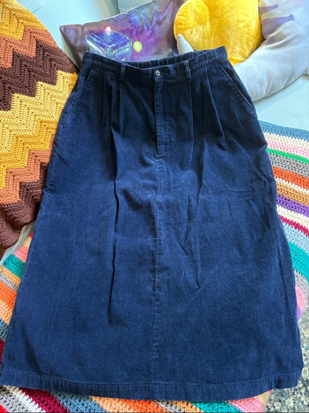 Vintage Land’s End High-Waist Navy Corduroy Midi Skirt